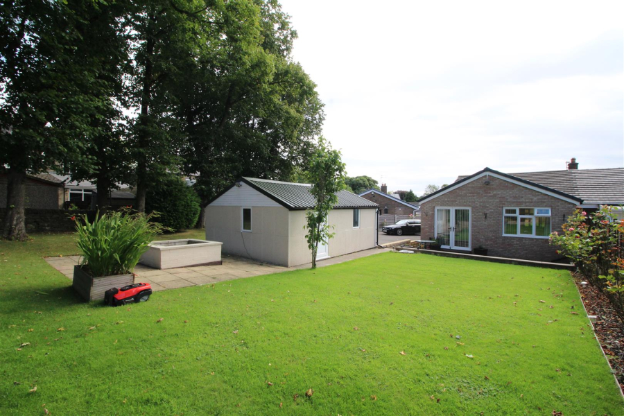 Photo of Escroft Close, Wyke, Bradford