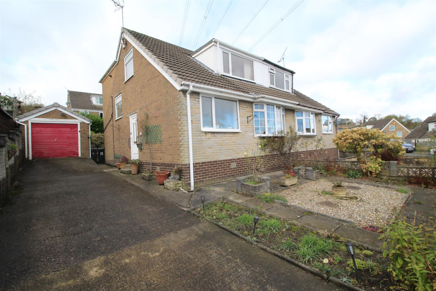 Photo of Markfield Close, Low Moor, Bradford